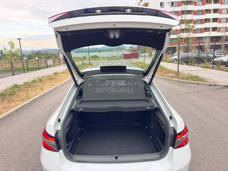 Škoda Superb MATRIX