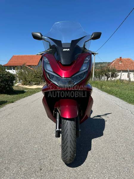 Honda pcx