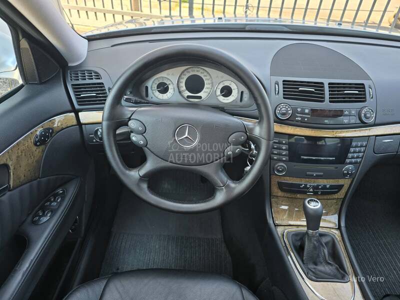 Mercedes Benz E 220 CDI