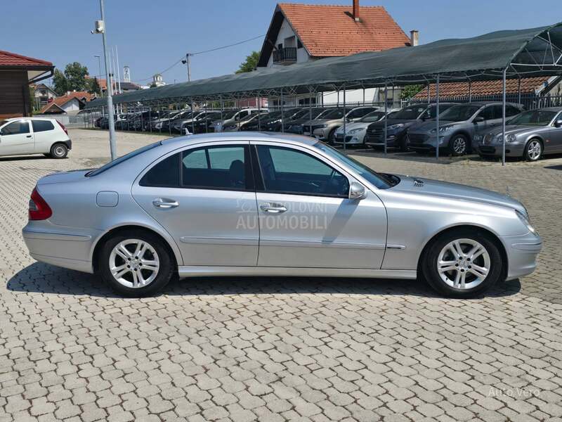 Mercedes Benz E 220 CDI