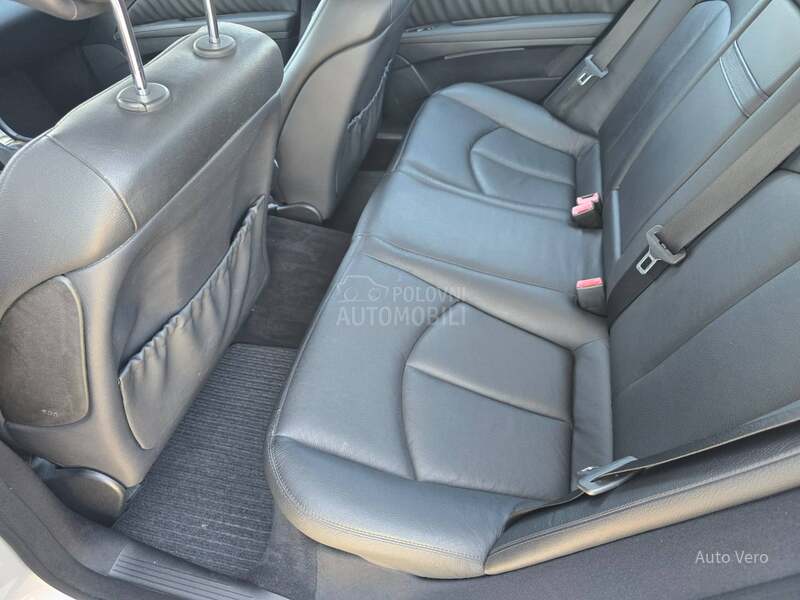 Mercedes Benz E 220 CDI