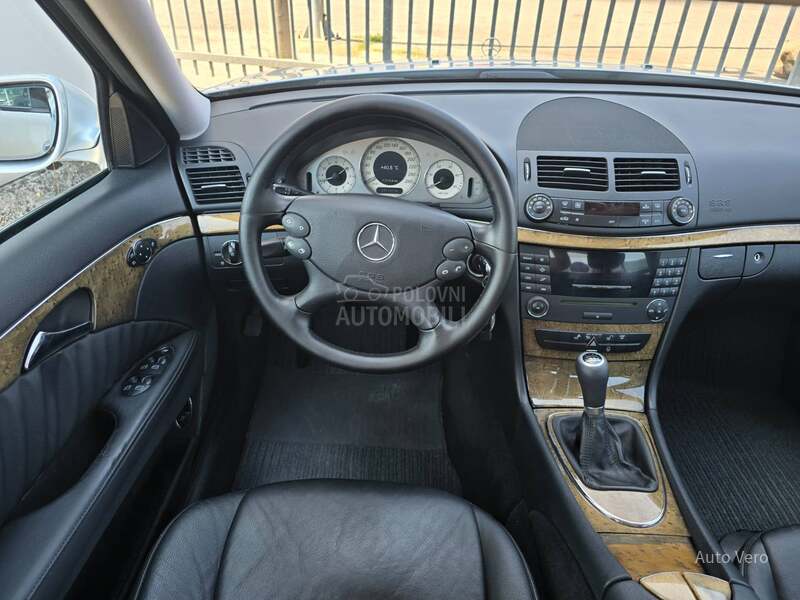 Mercedes Benz E 220 CDI