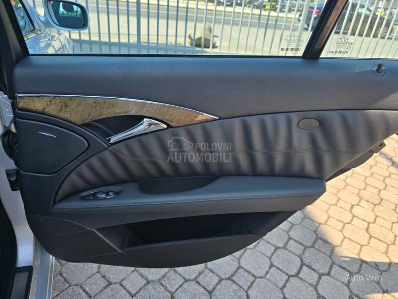 Mercedes Benz E 220 CDI