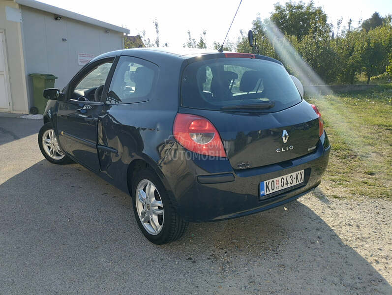 Renault Clio 