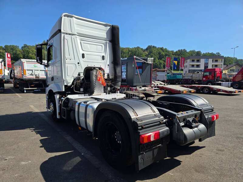 Mercedes Benz Actros 1843