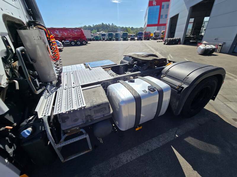 Mercedes Benz Actros 1843