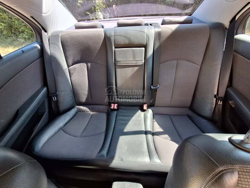 Mercedes Benz E 200 1.8