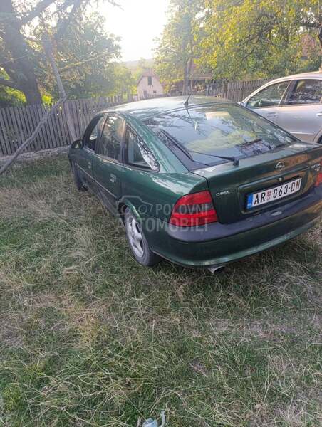 Opel Vectra B 1.8