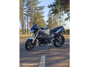 Triumph Street Triple 675