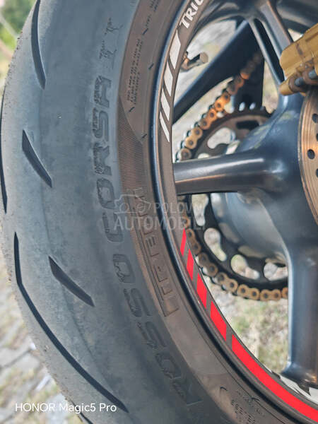 Triumph Street Triple 675