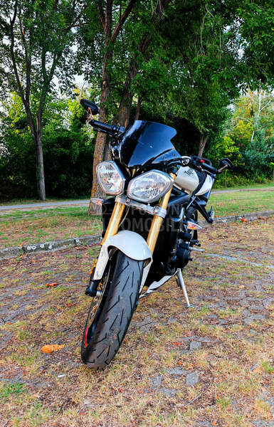 Triumph Street Triple 675