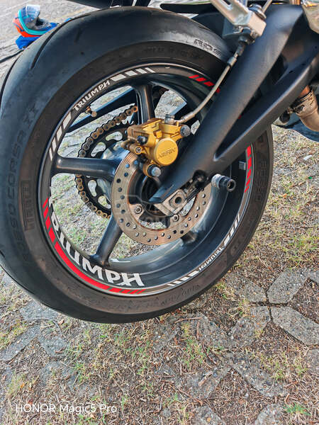 Triumph Street Triple 675
