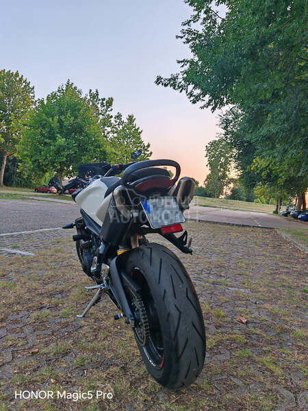 Triumph Street Triple 675
