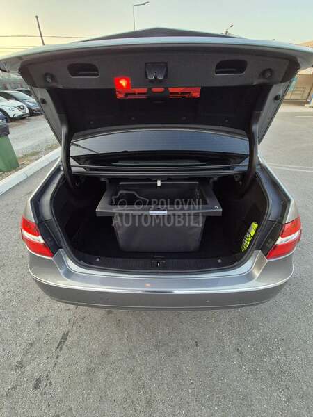 Mercedes Benz E 220 