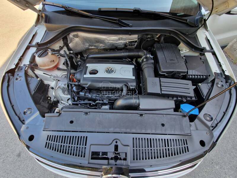 Volkswagen Tiguan 2.0 TSI DSG SPORT