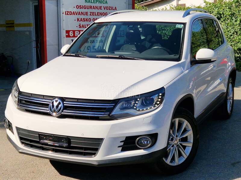 Volkswagen Tiguan 2.0 TSI DSG SPORT