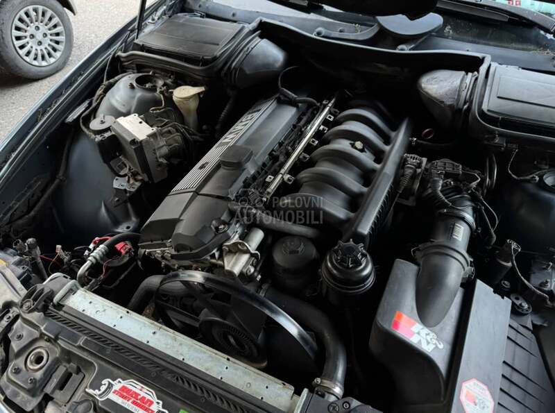 BMW 523 2.5