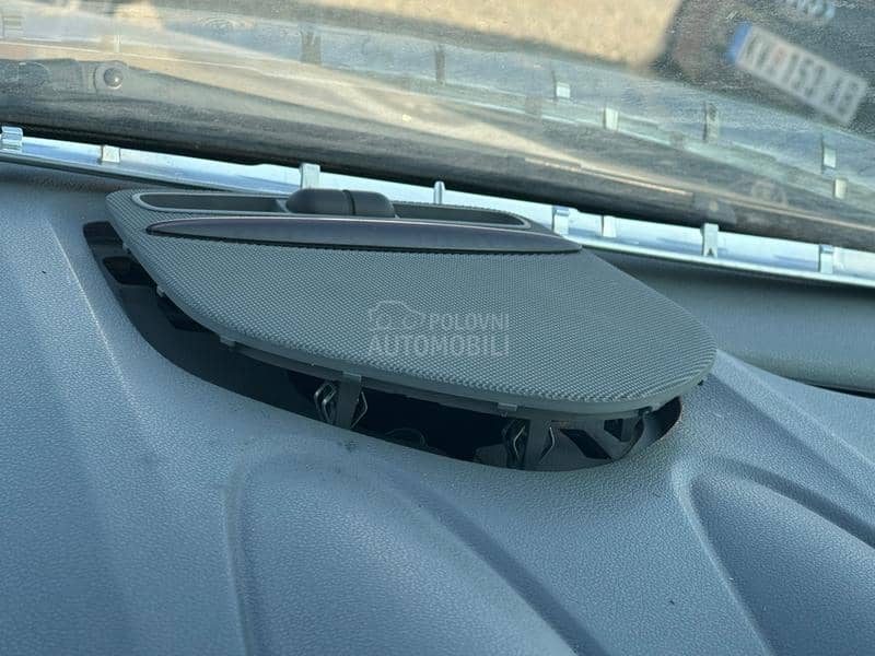 konzola prednjih prking senzor