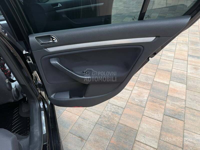 Volkswagen Golf 5 2,0 GTI DSG
