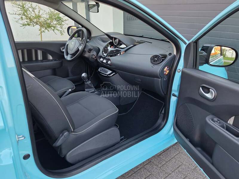 Renault Twingo 1.2b/ CH / 97 630k m