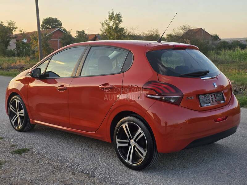 Peugeot 208 1.2