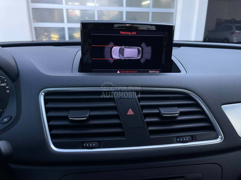 Audi Q3 EXCLUSIVE S-TRONIC
