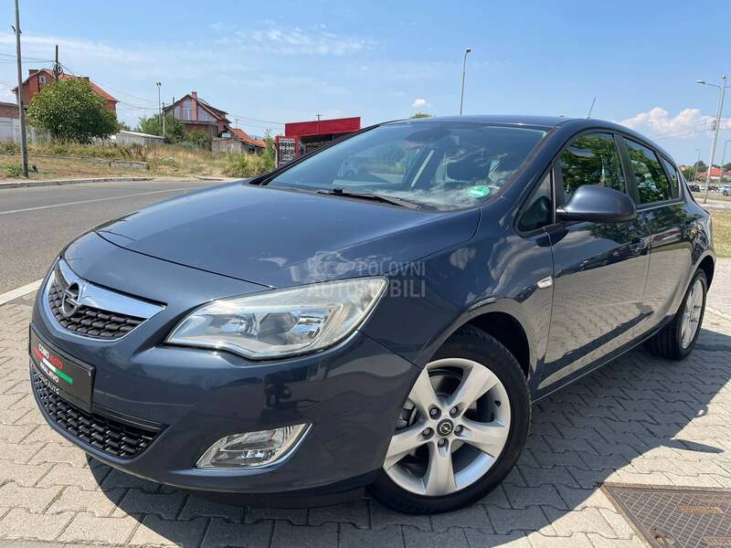 Opel Astra J 1.7cdti NOVA
