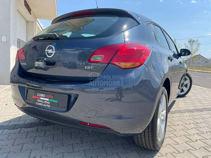Opel Astra J 1.7cdti NOVA