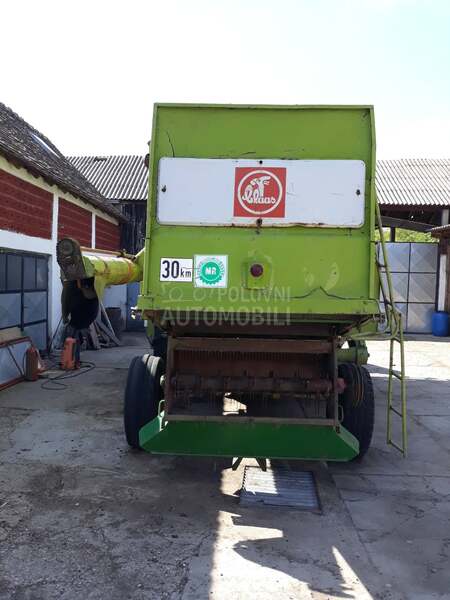 Claas Dominator 80