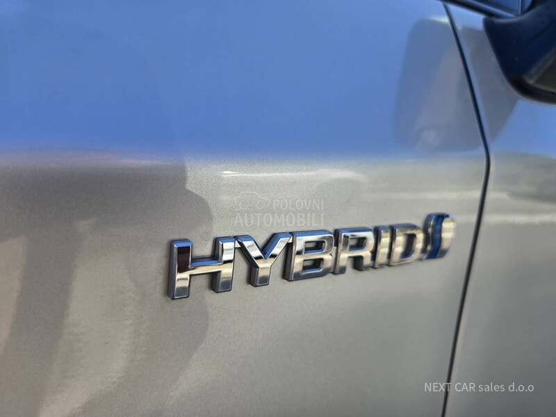 Toyota Prius 1.8 HYBRID NAV.