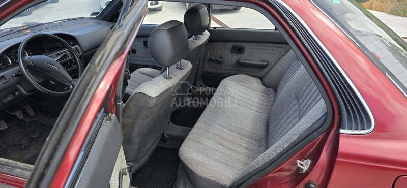 Toyota Corolla 1,3 xl