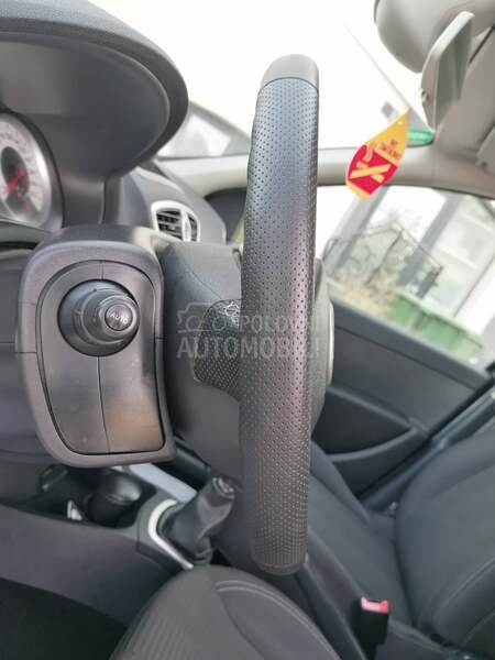 Renault Clio 1.6i SPORT LINE CH