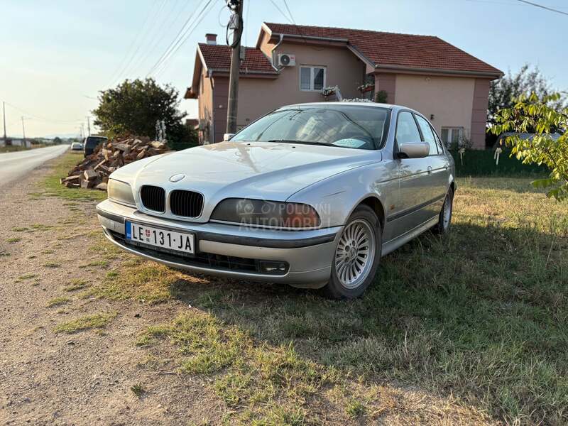 BMW 525 