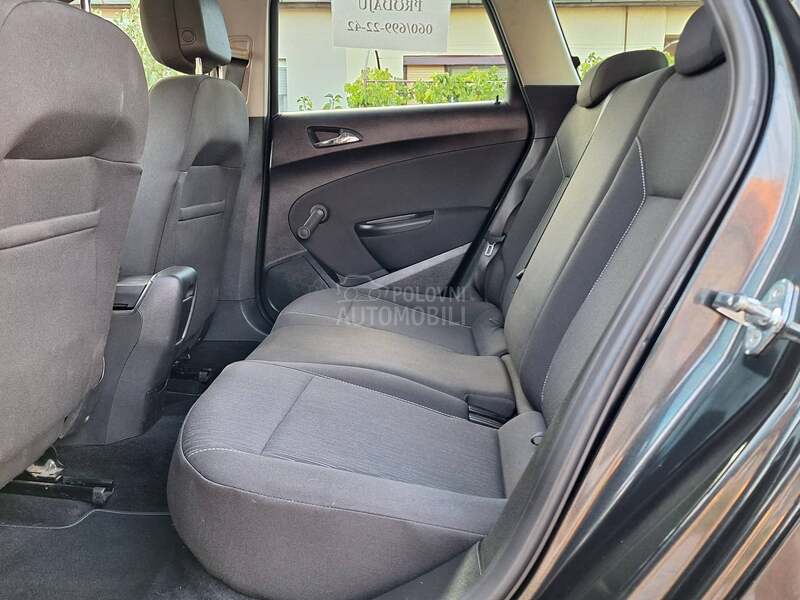 Opel Astra J 1,4 OČUVANA