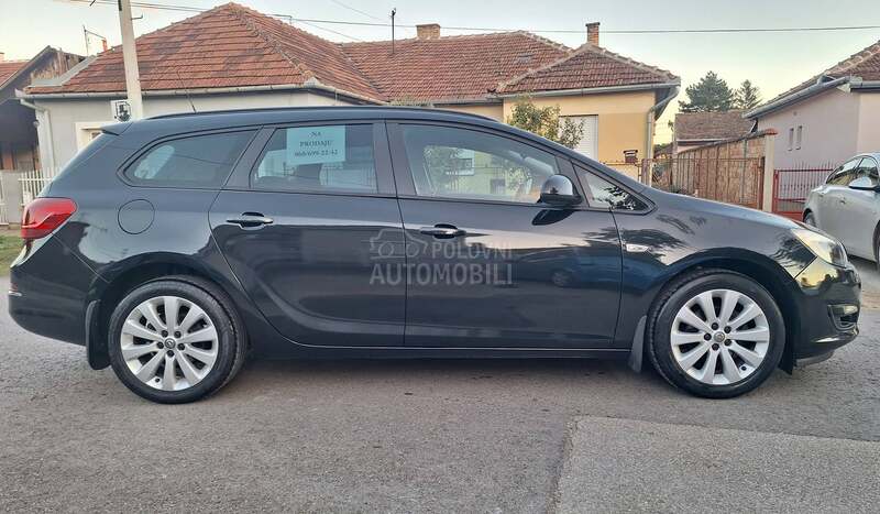 Opel Astra J 1,4 OČUVANA