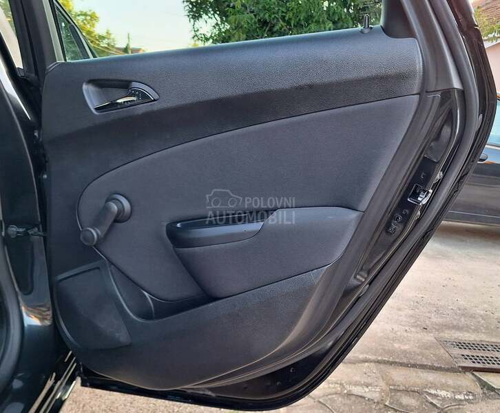 Opel Astra J 1,4 OČUVANA