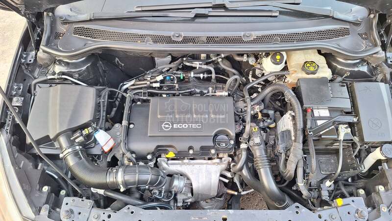 Opel Astra J 1,4 OČUVANA