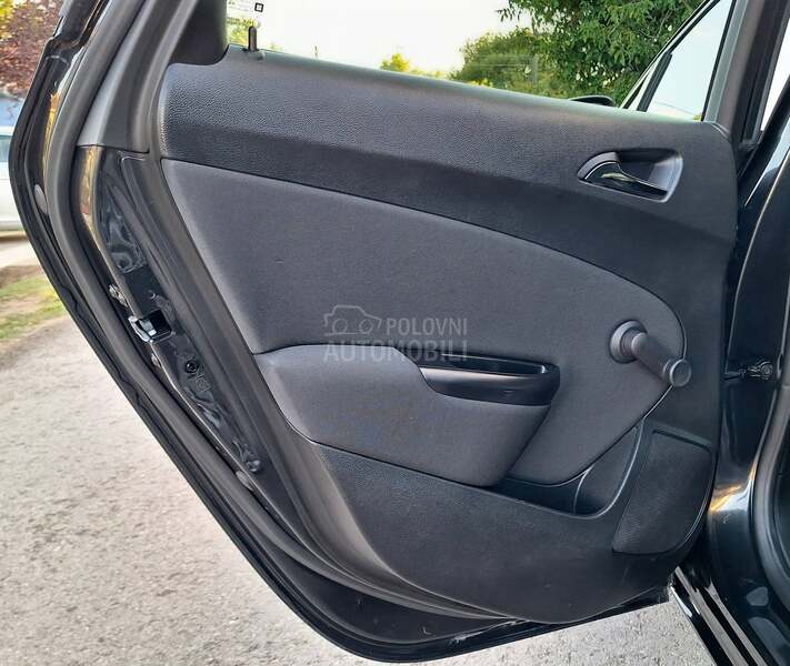 Opel Astra J 1,4 OČUVANA