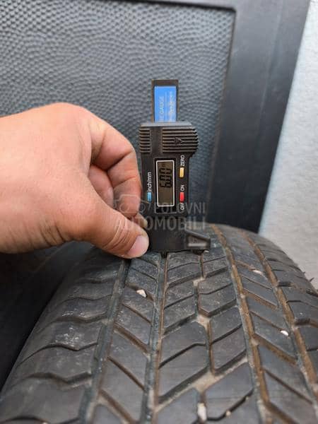 Yokohama 215/70 R16 Letnja