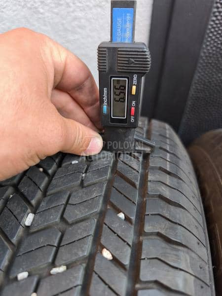 Yokohama 215/70 R16 Letnja