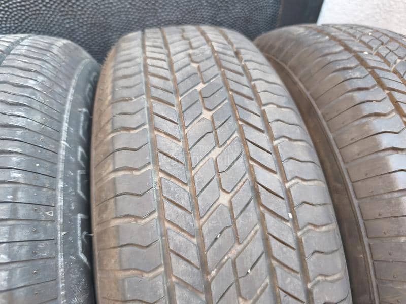 Yokohama 215/70 R16 Letnja