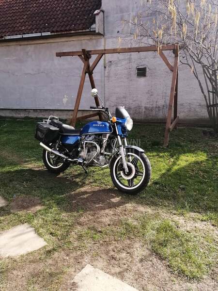Honda cx500