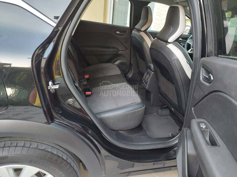 Renault Captur VIRTUELNA TABLA