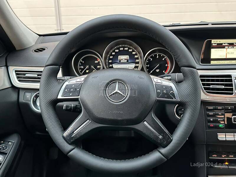 Mercedes Benz E 200 