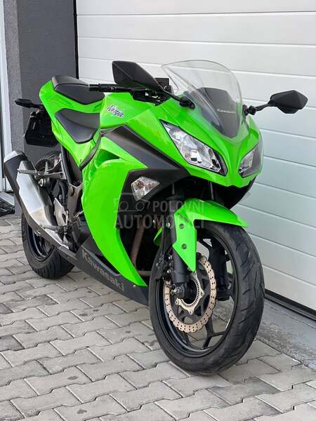 Kawasaki Ninja 300