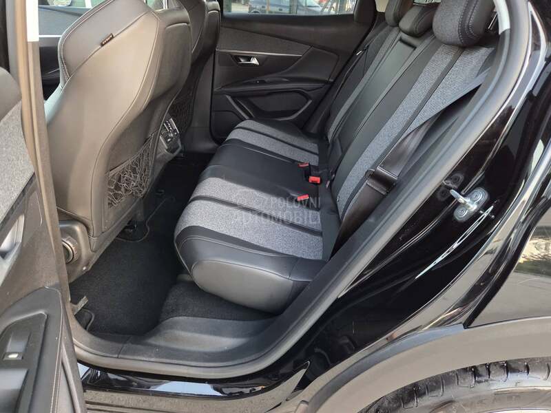 Peugeot 3008 ALURE