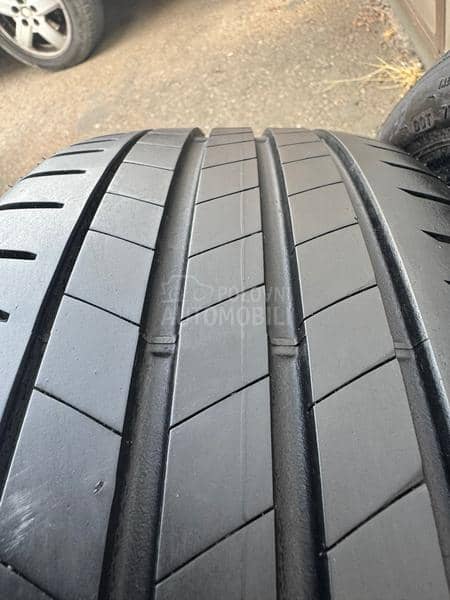 Bridgestone 205/45 R17 Letnja