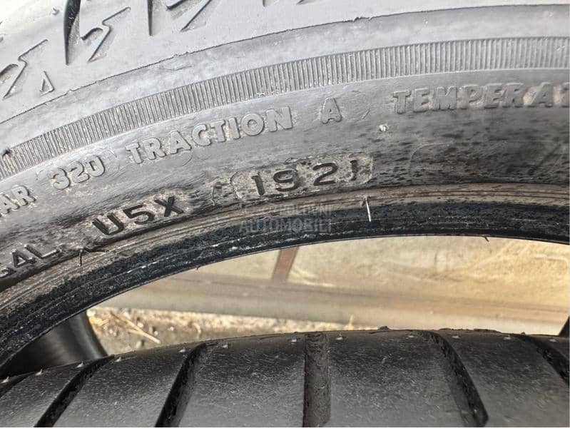 Bridgestone 205/45 R17 Letnja