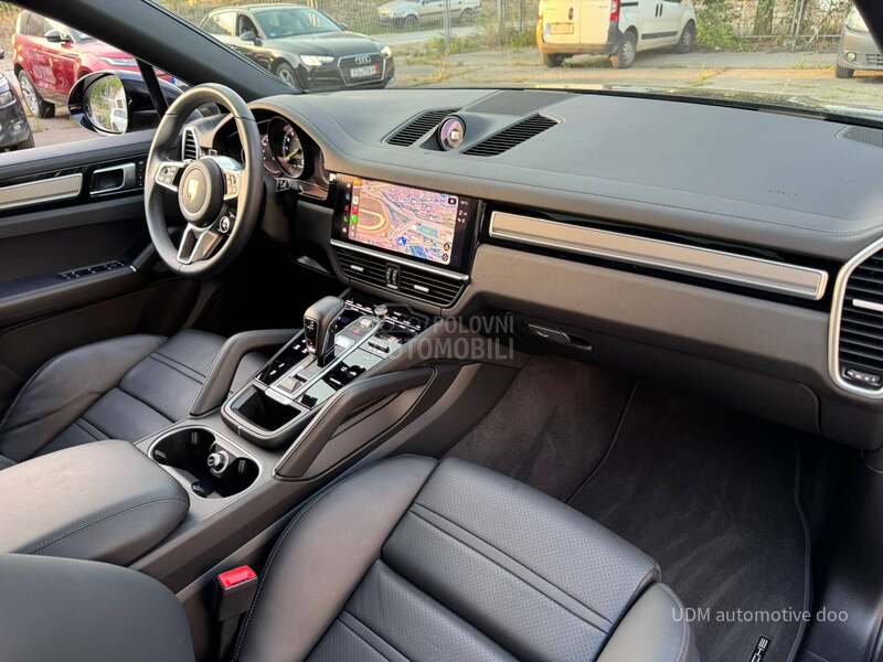 Porsche Cayenne e-hybrid platinum