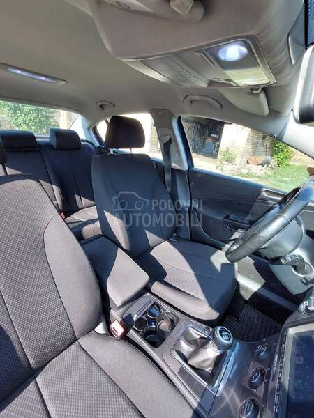Volkswagen Passat B6 